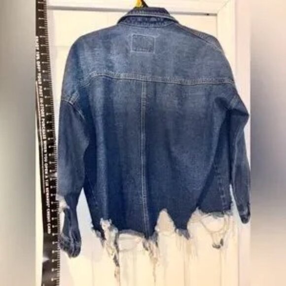 Jacket brand new nwot rare thrashed ladies M Distressed Denim - Picture 14 of 14